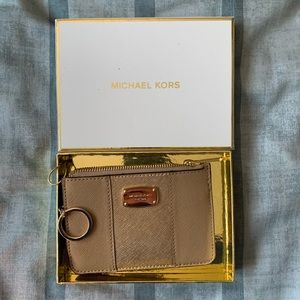 MICHAEL KORS MET CENTER STRIPE COINPOUCH W ID